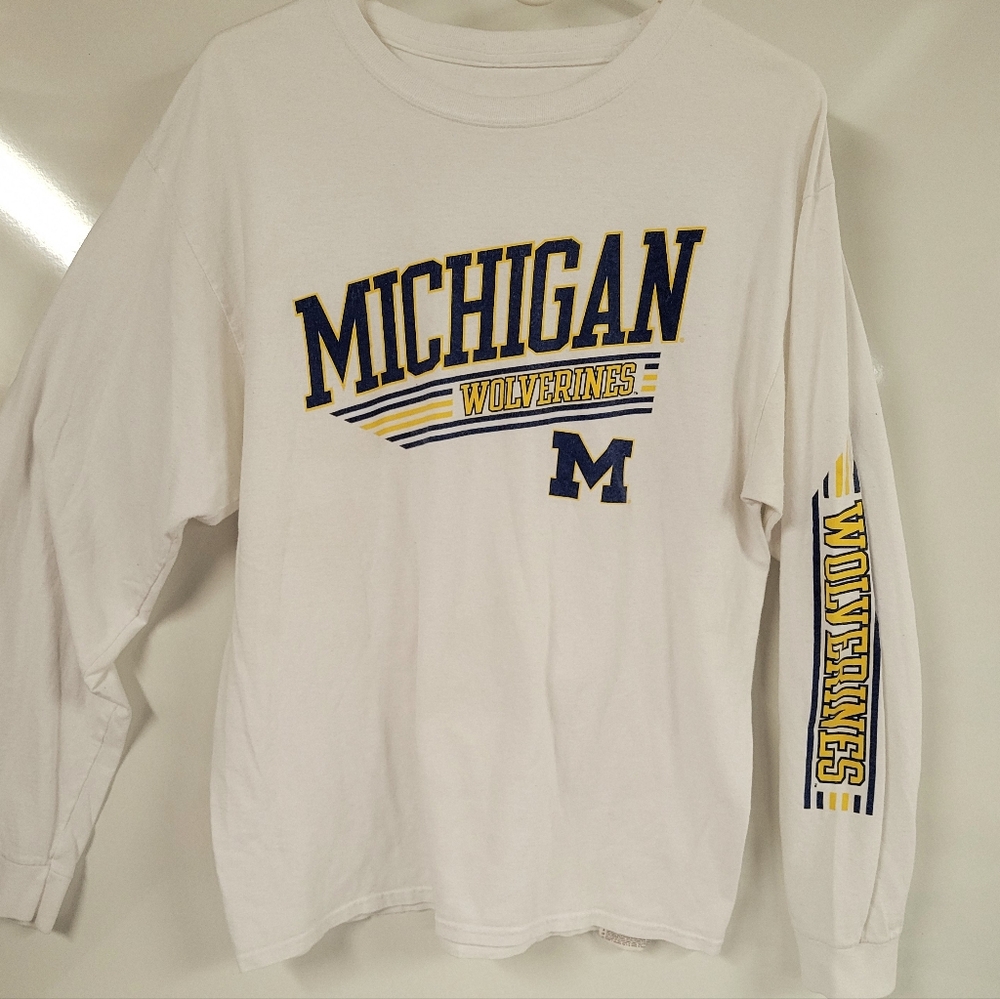 Vintage Y2K Michigan Wolverines Long Sleeve Shirt With Sleeve Hit, Large